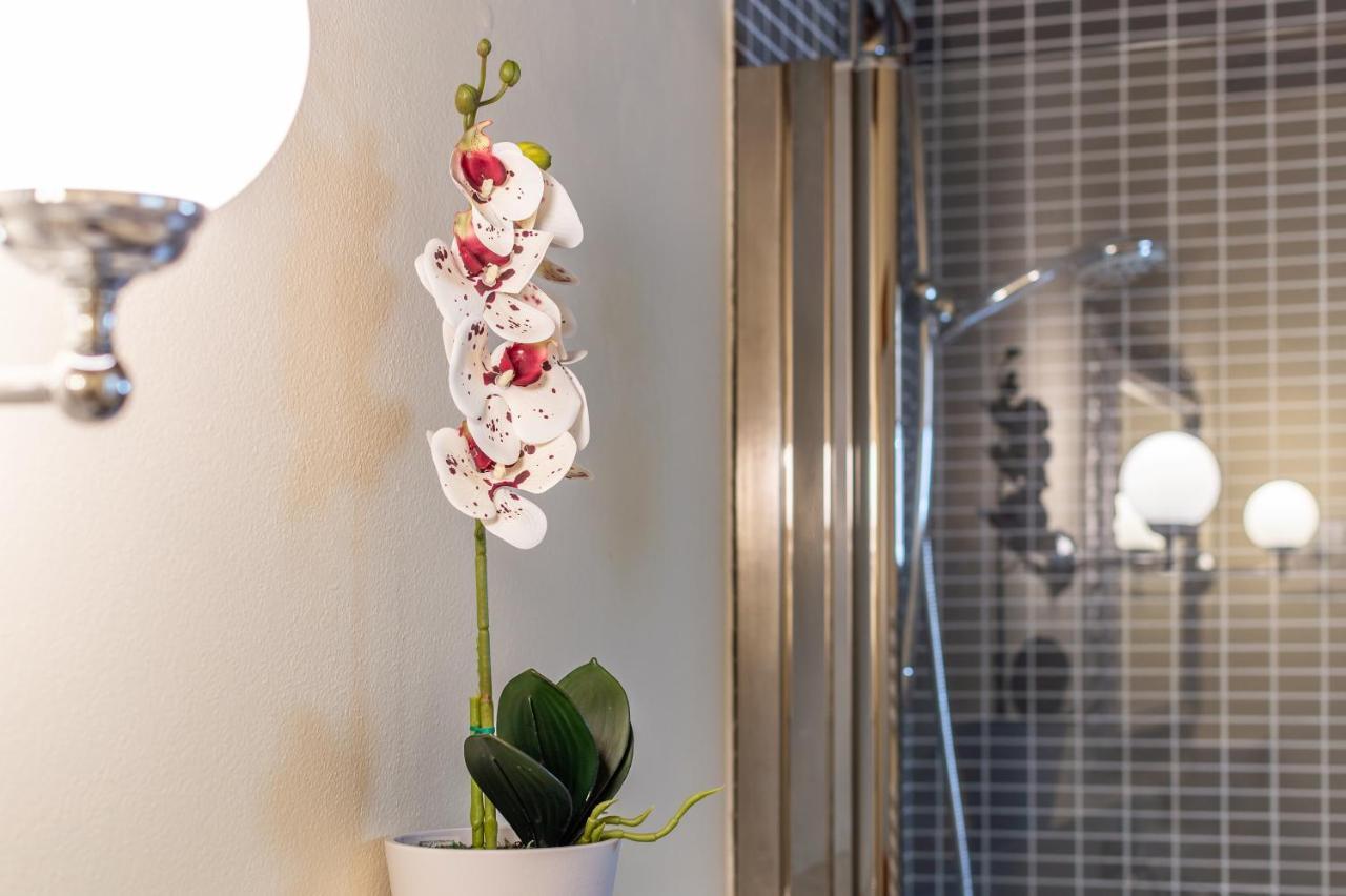 Romantic Florens Exteriör bild